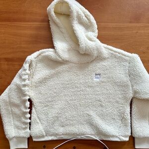 Under Armour NWOT Women Fleece IVORY Sherpa Crop Hoodie Size: L Never Worn!